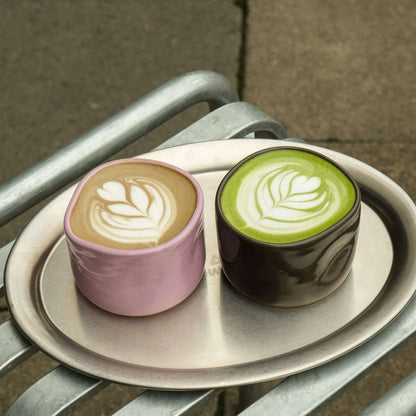 Hojicha Set - 2 Cups & Hojicha Tin 30g with handmade pink and brown cups on a silver tray.