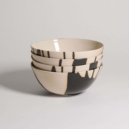 Set of 4 grey stoneware ramen bowls with glossy black and transparent glazes, perfect for serving and enjoying meals.